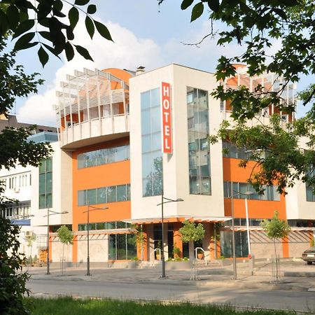 Hotel Botika Kraljevo Exteriör bild