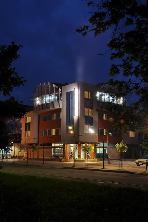 Hotel Botika Kraljevo Exteriör bild