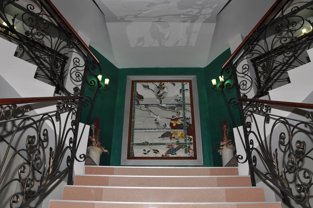 Hotel Botika Kraljevo Exteriör bild