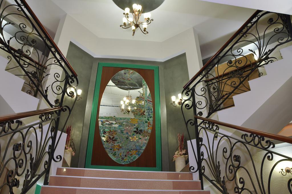 Hotel Botika Kraljevo Exteriör bild